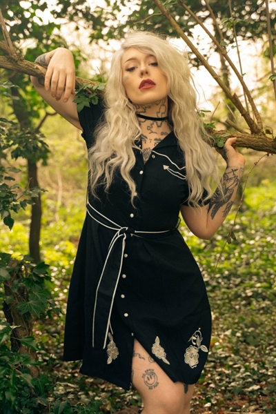 Western Flowers Shirt Dress - Black - Jawbreaker